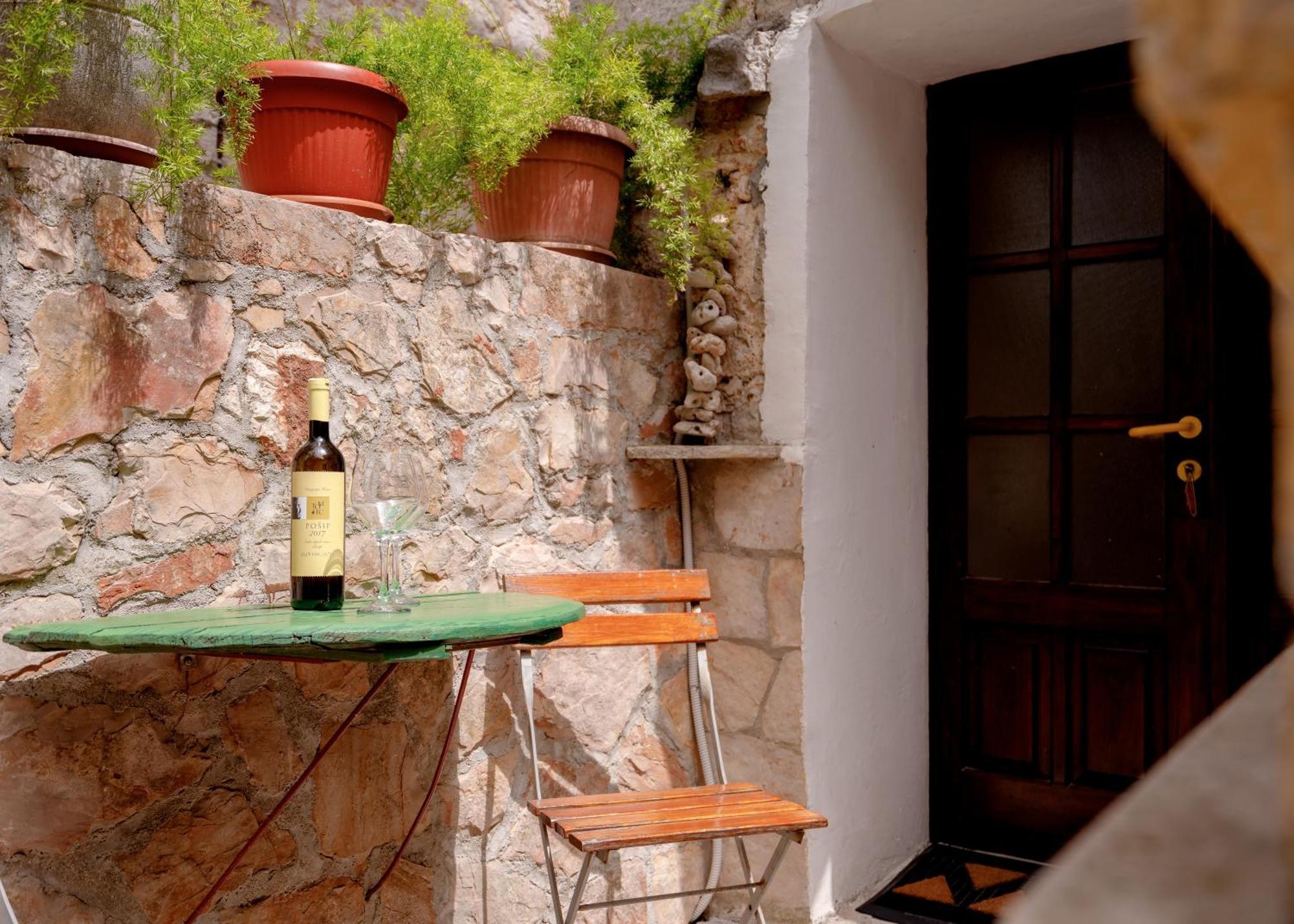 Holiday Home Skala With Hot Tub & Kala With Terrace Pitve Exterior photo